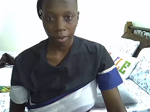 Sweet Bear online show from 12-19-25, 03:47