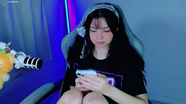 stephybrown online show from 11-23-25, 01:04