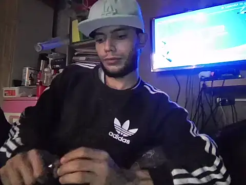 Snapshot of boxsexy25 chatting on 09-10-25, 07:13 boxsexy25 online show from 09-10-25, 07:13