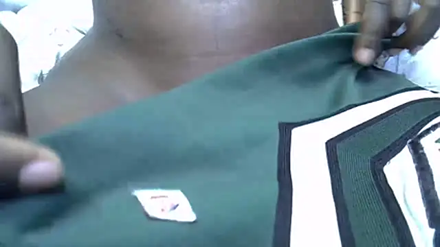 Snapshot of EbonyVallerin chatting on 02-05-26, 02:18 EbonyVallerin online show from 02-05-26, 02:18