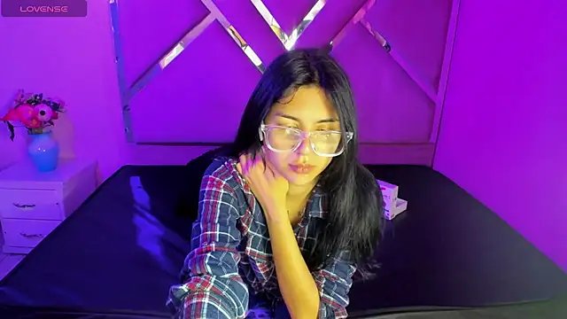 IsisRouse online show from 03-19-25, 03:41