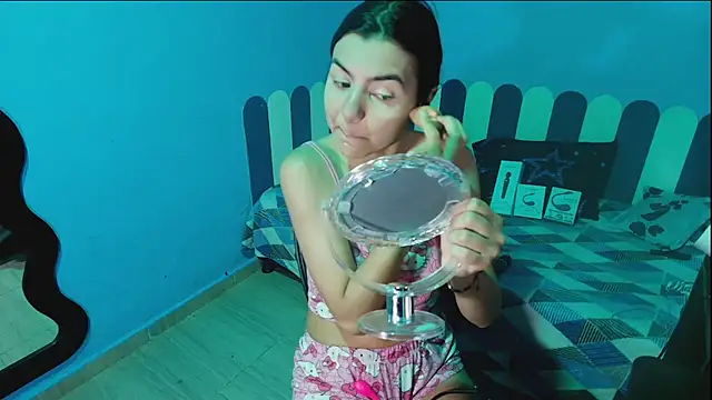 IsisRouse online show from 04-11-26, 02:52