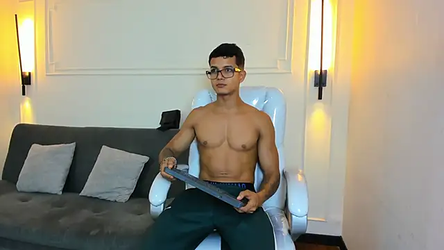 Paradise boy s online show from 11-29-25, 03:34