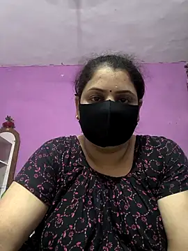 Snapshot of Ruksar-Pathan chatting on 10-07-25, 12:11 Ruksar-Pathan online show from 10-07-25, 12:11