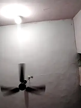 Snapshot of Ruksar-Pathan chatting on 09-12-25, 07:35 Ruksar-Pathan online show from 09-12-25, 07:35