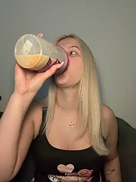 Allylove03 online show from 03-15-26, 05:14