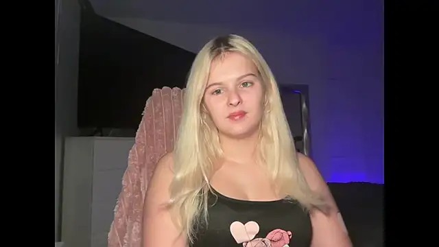 Allylove03 online show from 01-12-26, 04:19
