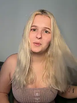 Allylove03 online show from 03-19-26, 05:40