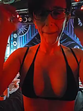 nephilaaranea online show from 03-31-26, 05:04