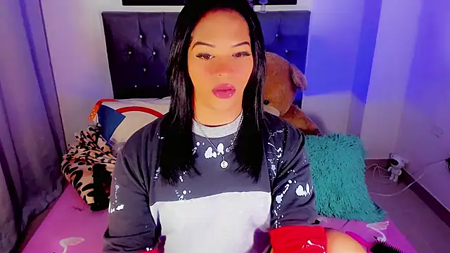 Zakura hot1 online show from 11-30-25, 08:37