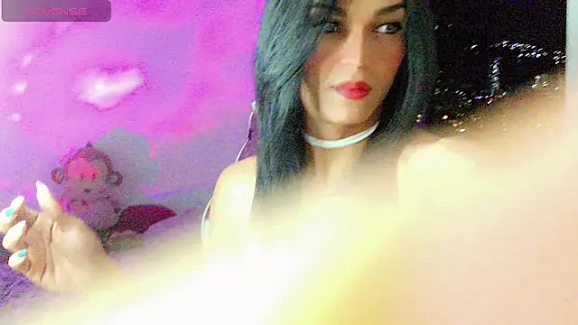 Ms-Zoehans online show from 10-11-25, 01:39