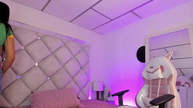 alessiaferry online show from 02-20-26, 04:53