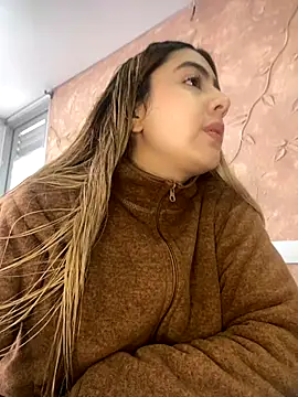 Miabonnett  online show from 10-13-25, 12:07