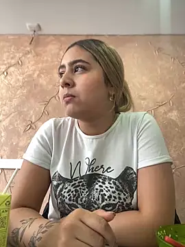 Miabonnett  online show from 03-20-25, 04:09