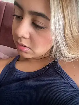 Miabonnett  online show from 04-11-26, 02:54