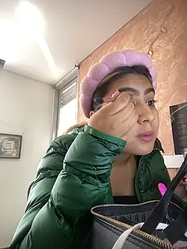 Miabonnett  online show from 01-06-26, 12:20