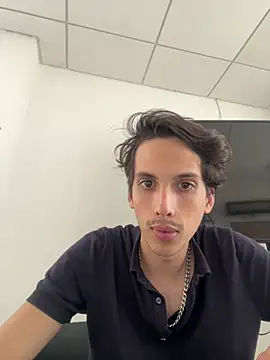 CamiloXx04 online show from 02-26-26, 09:37