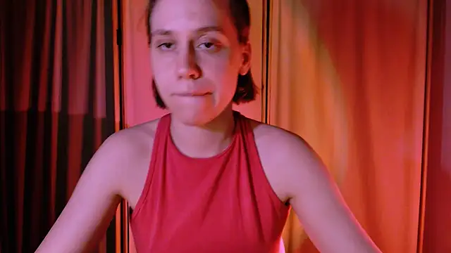Snapshot of Malinax chatting on 03-18-25, 01:57 Malinax online show from 03-18-25, 01:57