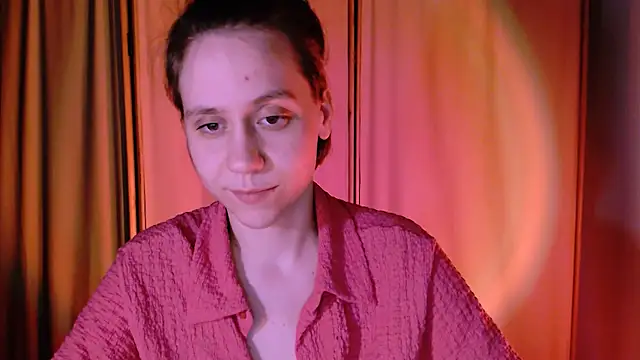 Snapshot of Malinax chatting on 02-17-25, 01:58 Malinax online show from 02-17-25, 01:58