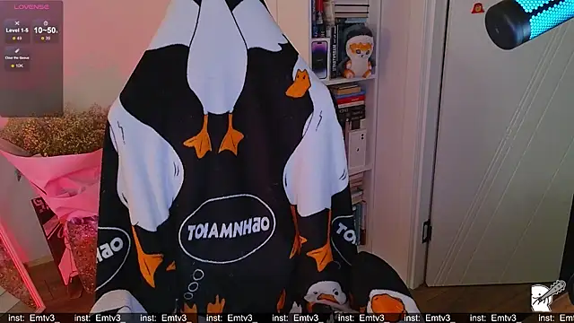 Emili1- online show from 12-20-25, 12:41