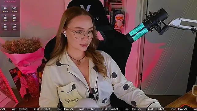 Emili1- online show from 12-01-25, 11:44