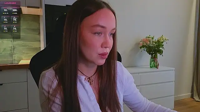 Snapshot of Emili1- chatting on 02-23-26, 11:11 Emili1- online show from 02-23-26, 11:11