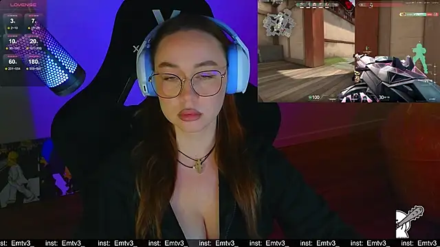 Emili1- online show from 04-25-26, 01:41