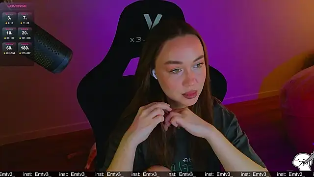 Emili1- online show from 03-29-26, 08:27