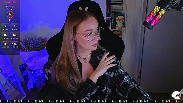 Emili1- online show from 12-05-25, 01:53