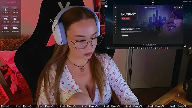 Emili1- online show from 12-13-25, 08:04