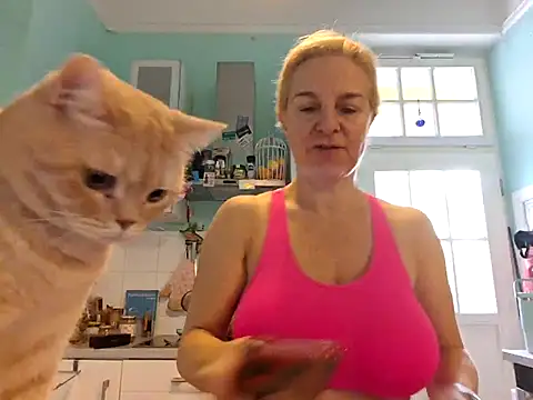 FrauleinSchmitt online show from 10-17-25, 07:22