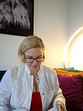 FrauleinSchmitt online show from 01-10-25, 09:13