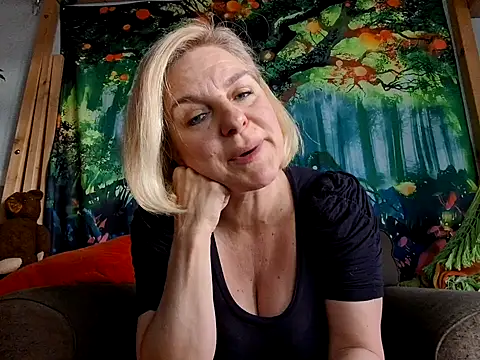 FrauleinSchmitt online show from 02-16-25, 12:32