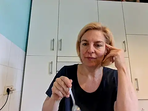 FrauleinSchmitt online show from 02-21-25, 08:40