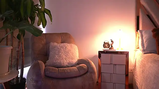  Andyy   online show from 10-26-25, 09:48