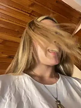 Snapshot of emma_oxford chatting on 02-21-25, 11:21 emma oxford online show from 02-21-25, 11:21