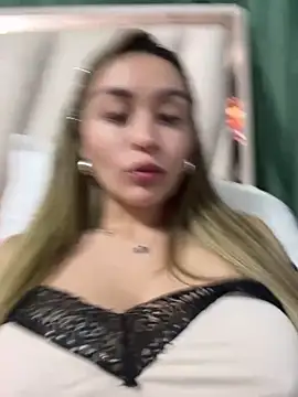 Snapshot of emma_oxford chatting on 02-01-26, 02:54 emma oxford online show from 02-01-26, 02:54