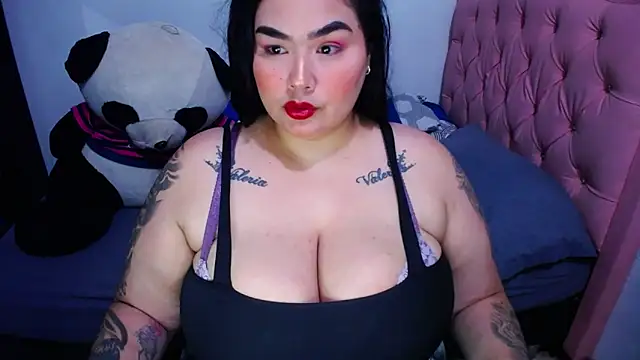 Snapshot of Fernanda_Big_Boobs chatting on 06-08-26, 06:08 Fernanda Big Boobs online show from 06-08-26, 06:08