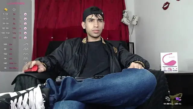 Snapshot of zack_thunder chatting on 03-06-25, 11:58 zack thunder online show from 03-06-25, 11:58