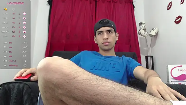 Snapshot of zack_thunder chatting on 03-18-25, 12:28 zack thunder online show from 03-18-25, 12:28