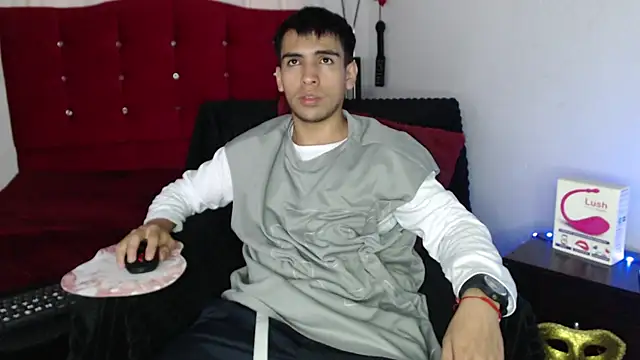 Snapshot of zack_thunder chatting on 10-16-25, 01:08 zack thunder online show from 10-16-25, 01:08