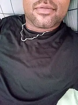 Snapshot of Beto0815 chatting on 02-01-26, 04:38 Beto0815 online show from 02-01-26, 04:38