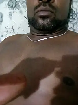 Snapshot of Beto0815 chatting on 02-07-26, 03:09 Beto0815 online show from 02-07-26, 03:09