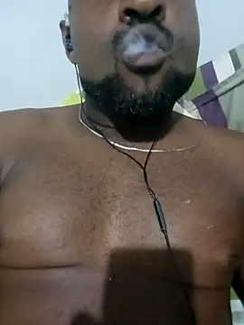 Beto0815 online show from 04-22-26, 01:23