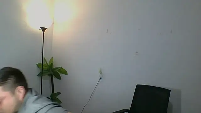 Snapshot of DirtyRcride chatting on 10-30-25, 02:32 DirtyRcride online show from 10-30-25, 02:32