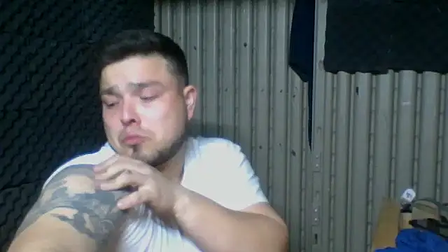 Snapshot of DirtyRcride chatting on 03-06-25, 05:03 DirtyRcride online show from 03-06-25, 05:03