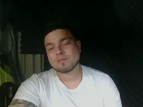 Snapshot of DirtyRcride chatting on 02-26-25, 05:35 DirtyRcride online show from 02-26-25, 05:35