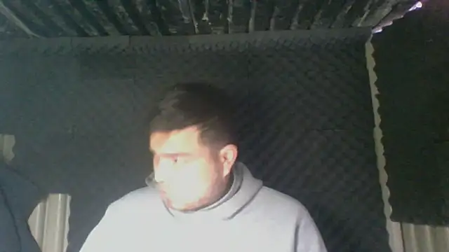 Snapshot of DirtyRcride chatting on 02-14-25, 06:29 DirtyRcride online show from 02-14-25, 06:29