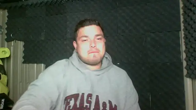 Snapshot of DirtyRcride chatting on 02-18-25, 08:16 DirtyRcride online show from 02-18-25, 08:16