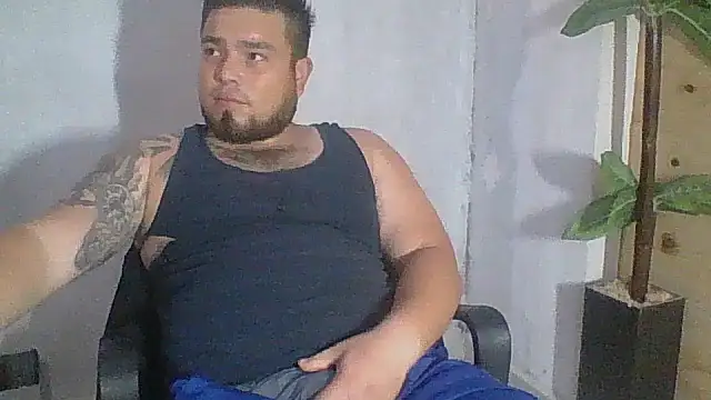 Snapshot of DirtyRcride chatting on 09-22-25, 02:45 DirtyRcride online show from 09-22-25, 02:45